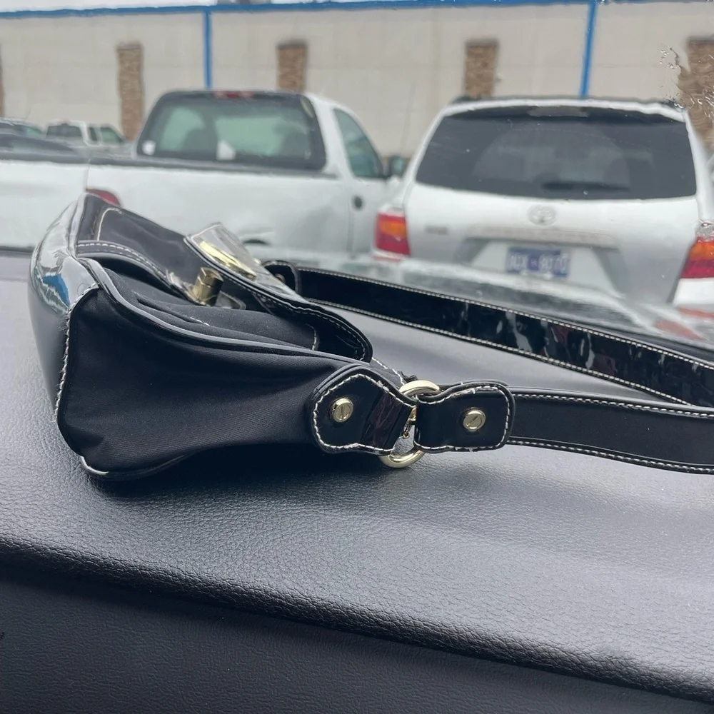 Isaac mizrahi black mini leather purse